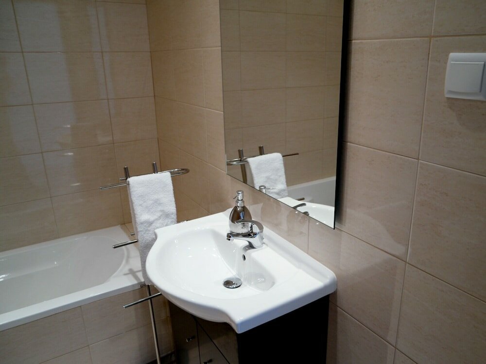 Фото Louise Guest House