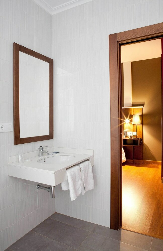 Фото Hotel Plaza Manjon