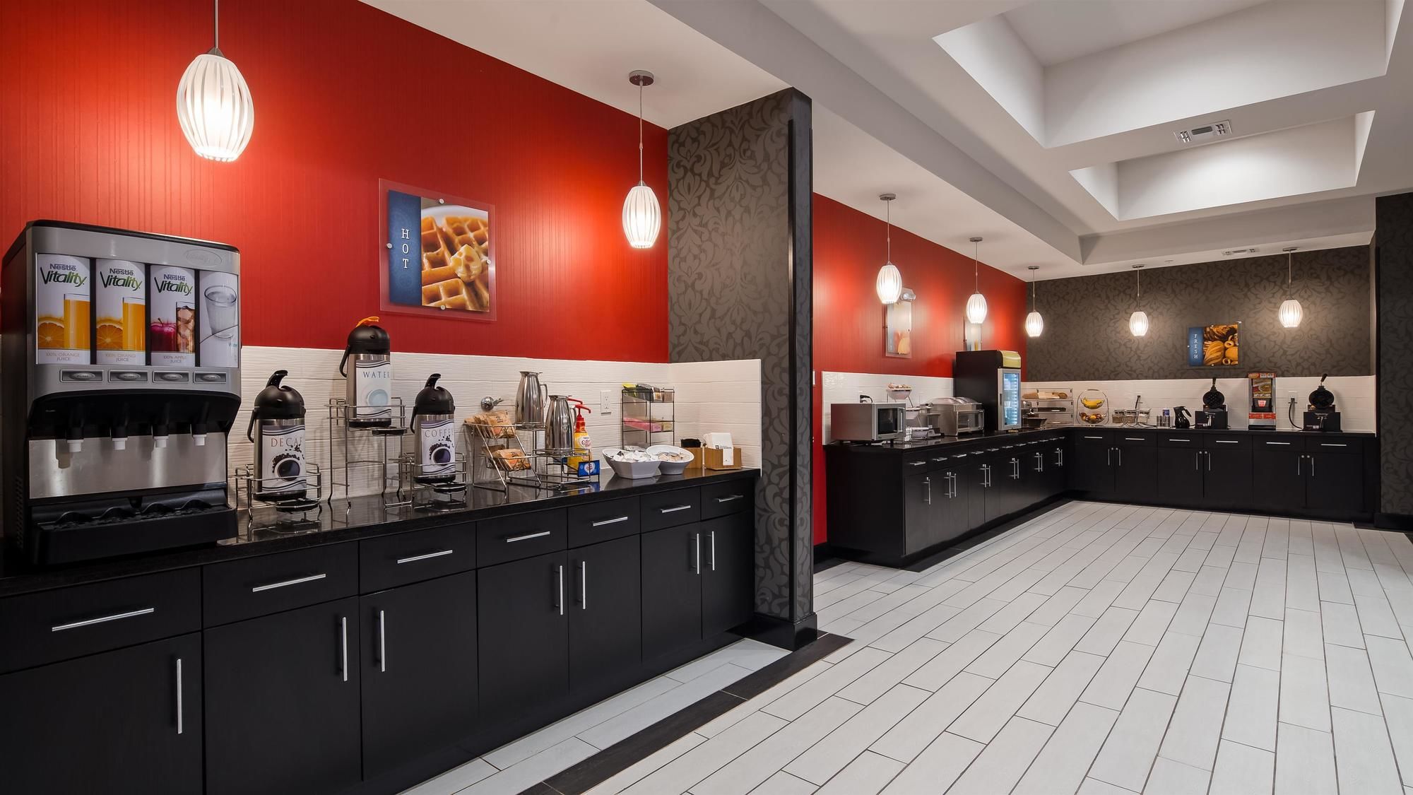 Фото Best Western Plus Laredo Inn & Suites