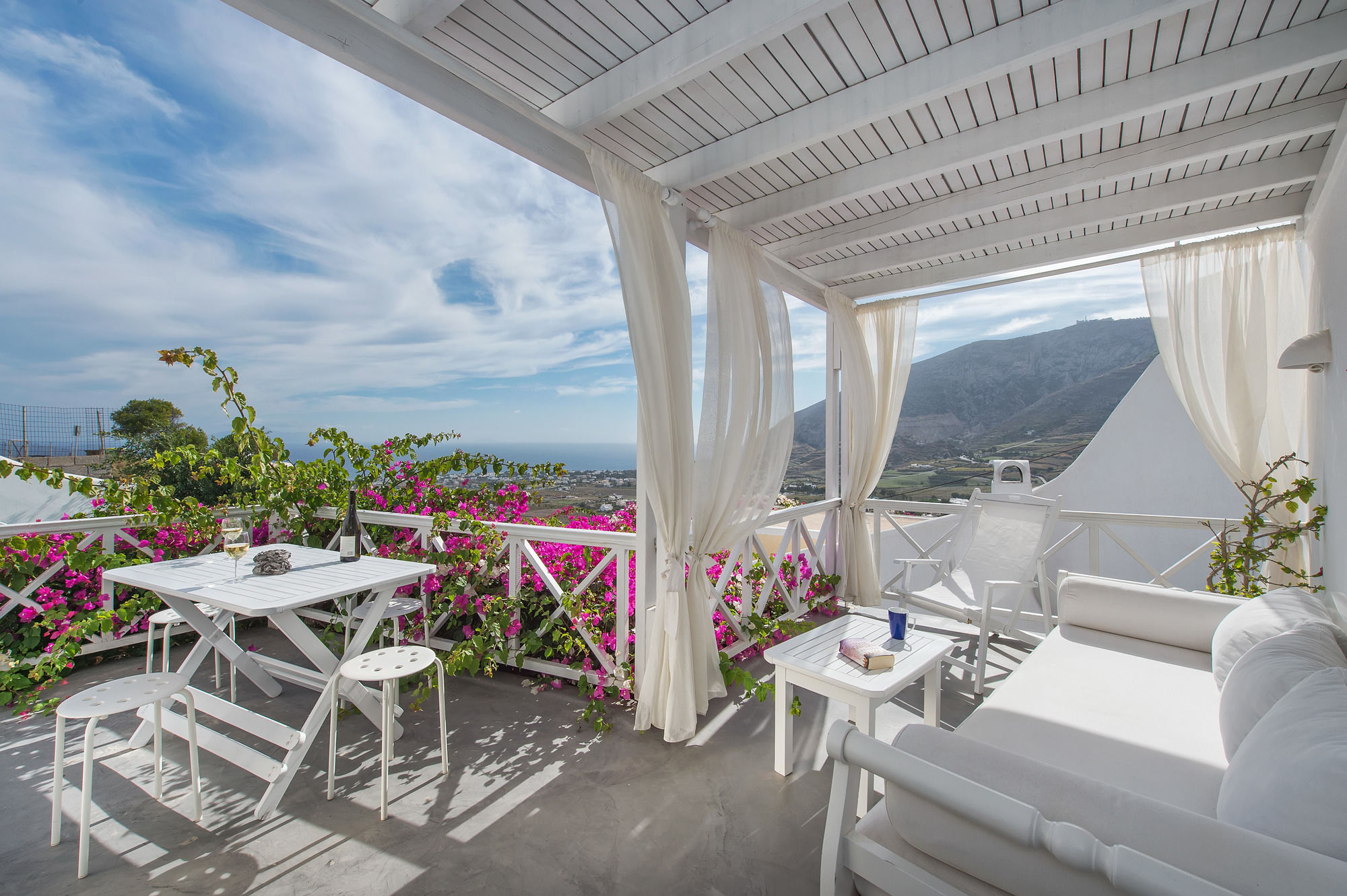 Фото White Cave Private Villa