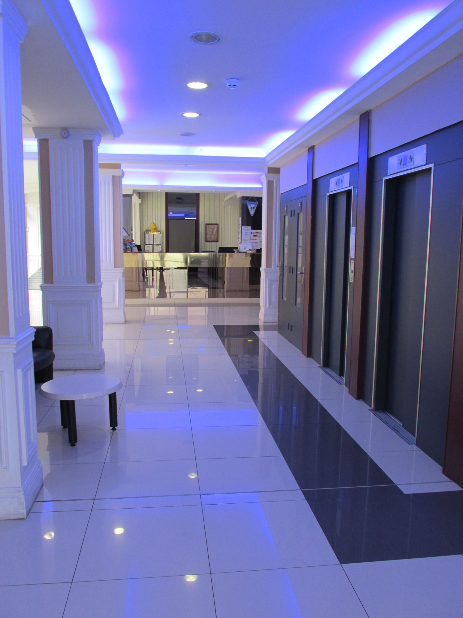 Фото Hôtel Estival Arriel