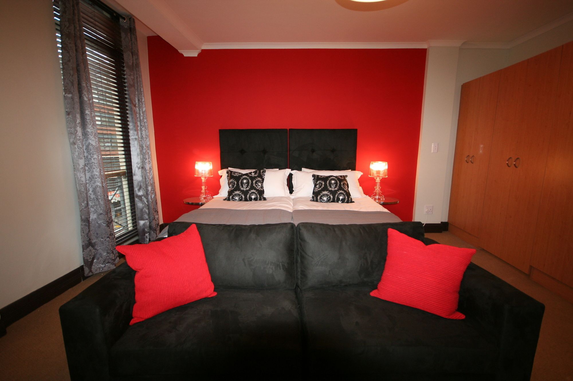 Фото The Square Apartments by Ctha