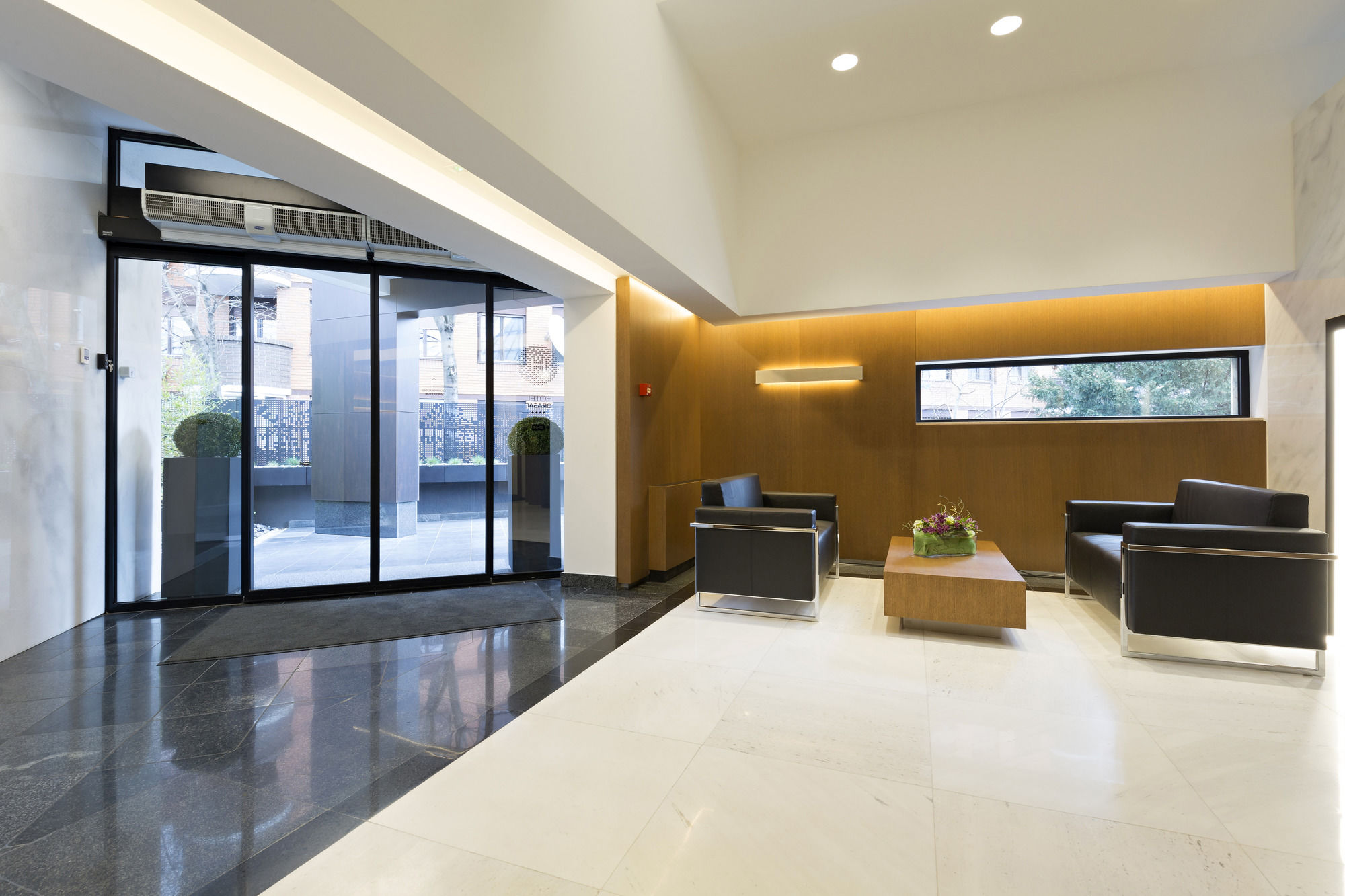 Фото Hotel Orasac Garni