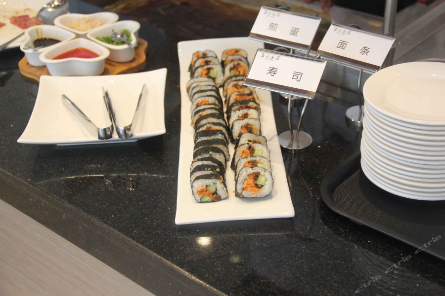 Фото Atour Hotel Golden Beach Yantai