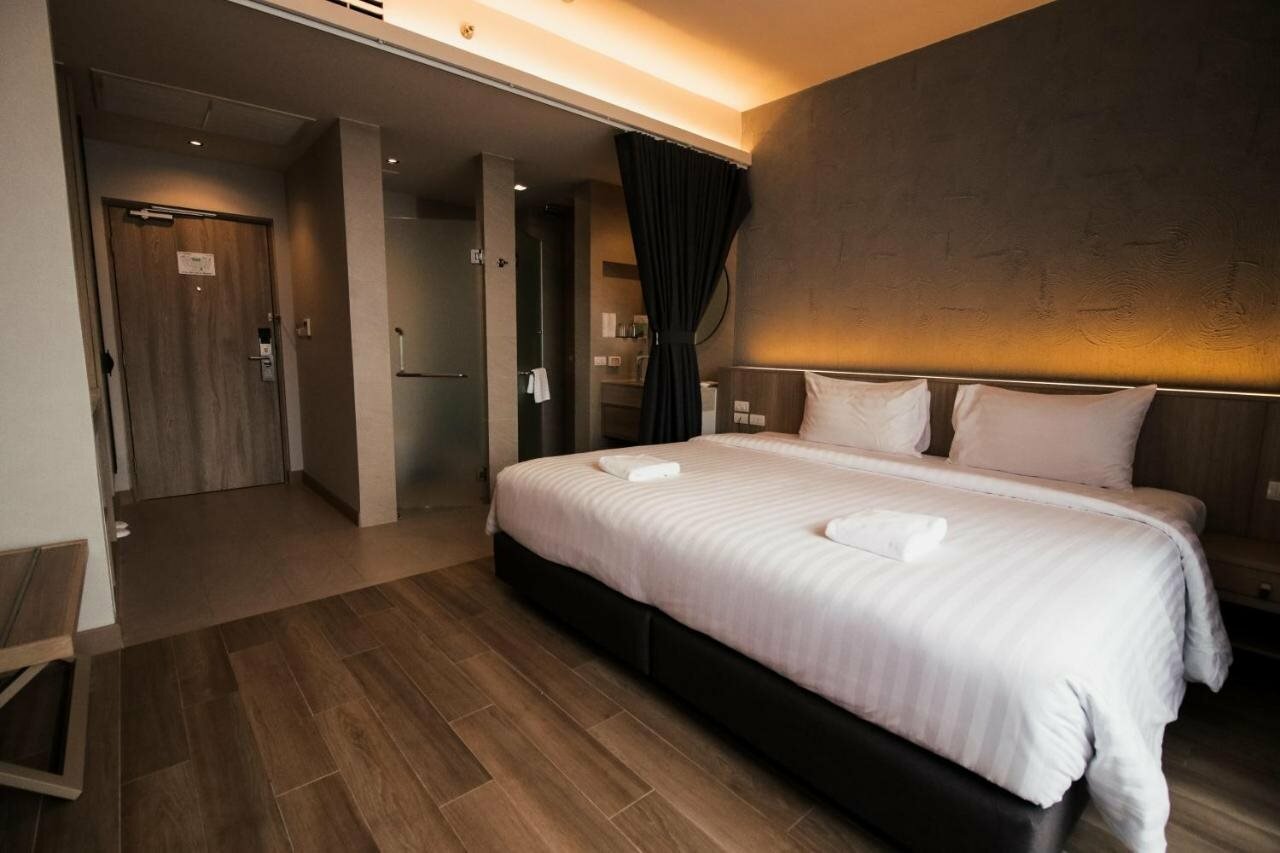 Фото Isanook Hua Hin Resort & Suites