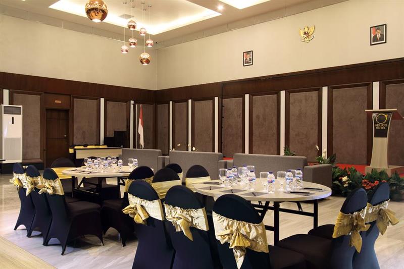 Фото Helios Hotel & Convention