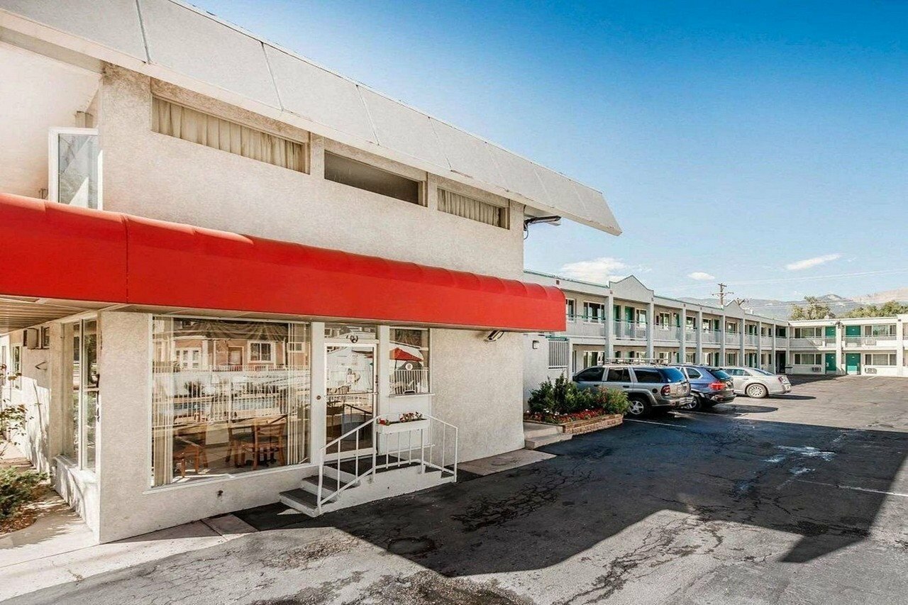 Фото Econo Lodge Downtown