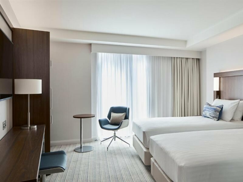 Фото Courtyard by Marriott Oxford City Centre