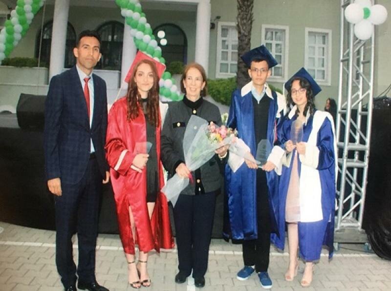 تعليم ثانوي Fatma Saygin Anadolu High School ، إزمير، صورة