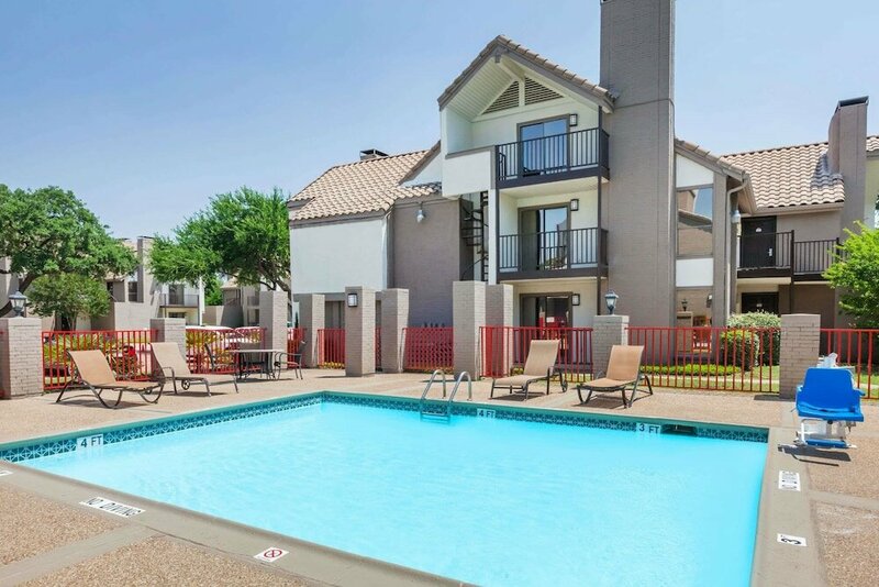 Гостиница Hawthorn Suites by Wyndham Dallas/Love Field Airport в Далласе