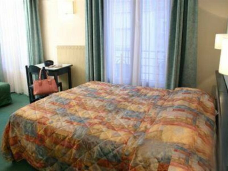 Фото отеля 2