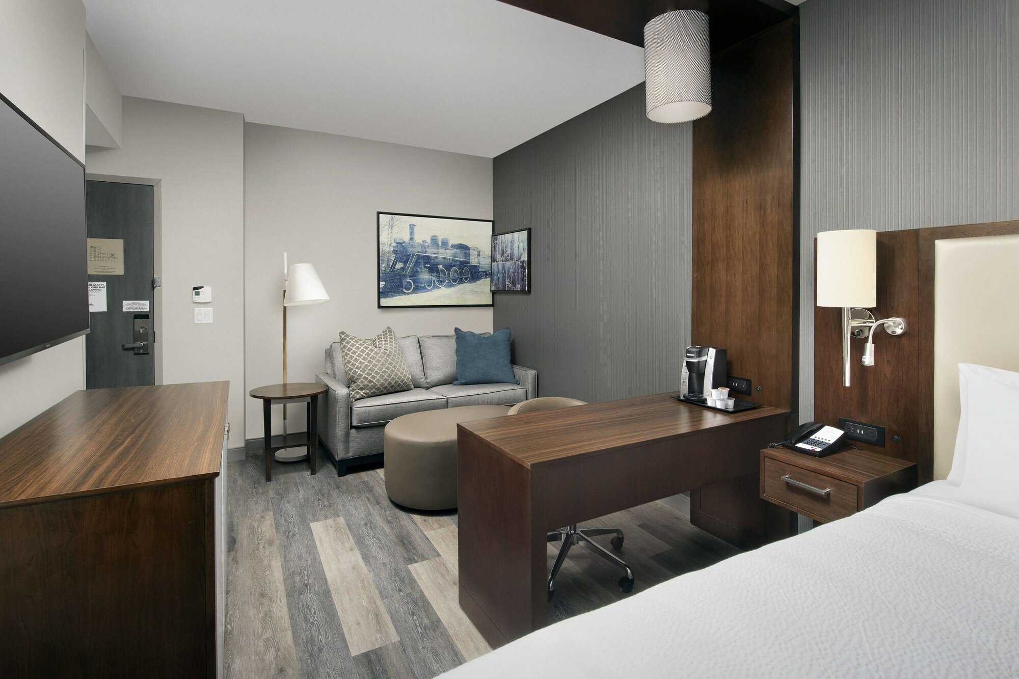 Фото SpringHill Suites by Marriott Atlanta Downtown