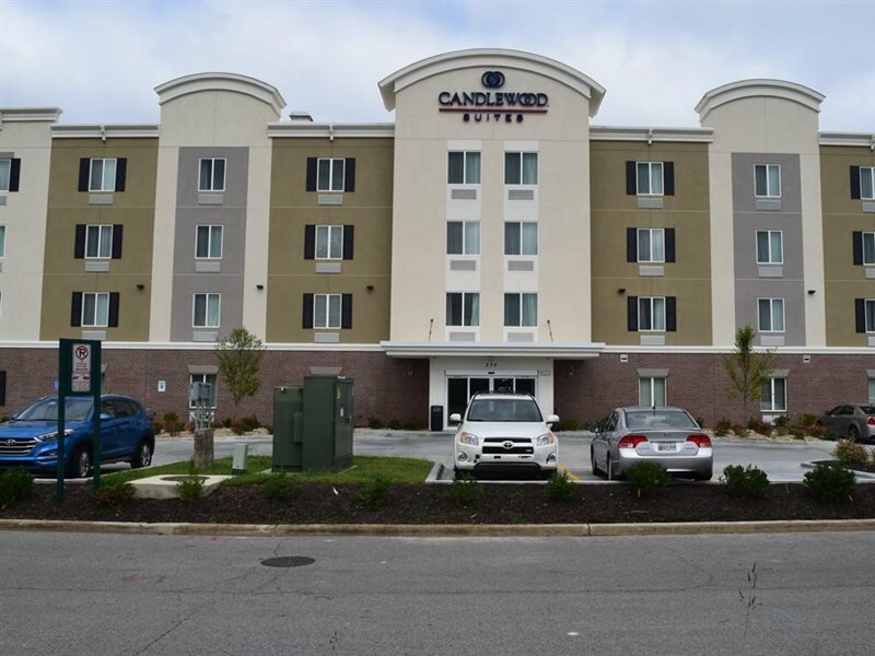 Фото Candlewood Suites Nashville - Metro Center, an Ihg Hotel