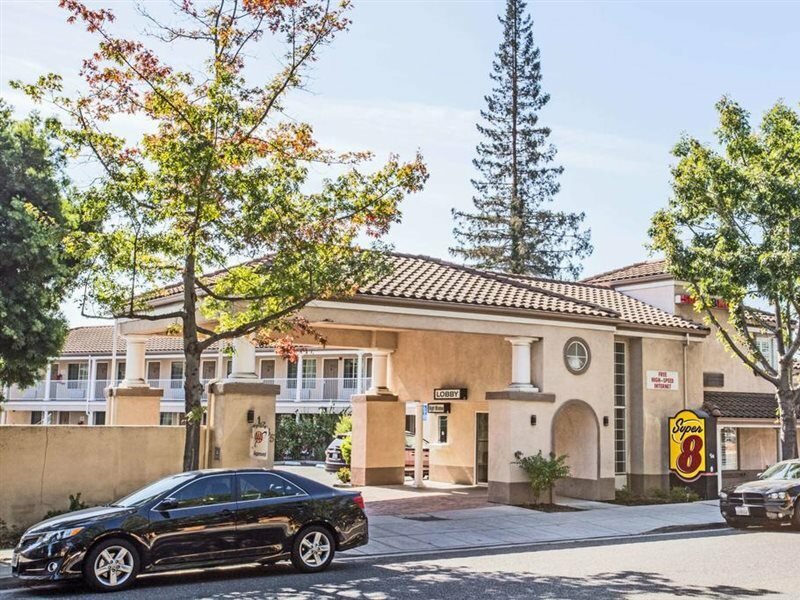 Фото Super 8 by Wyndham Mountain View