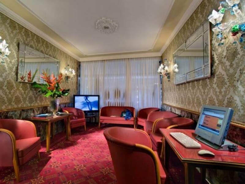 Фото Hotel Montecarlo