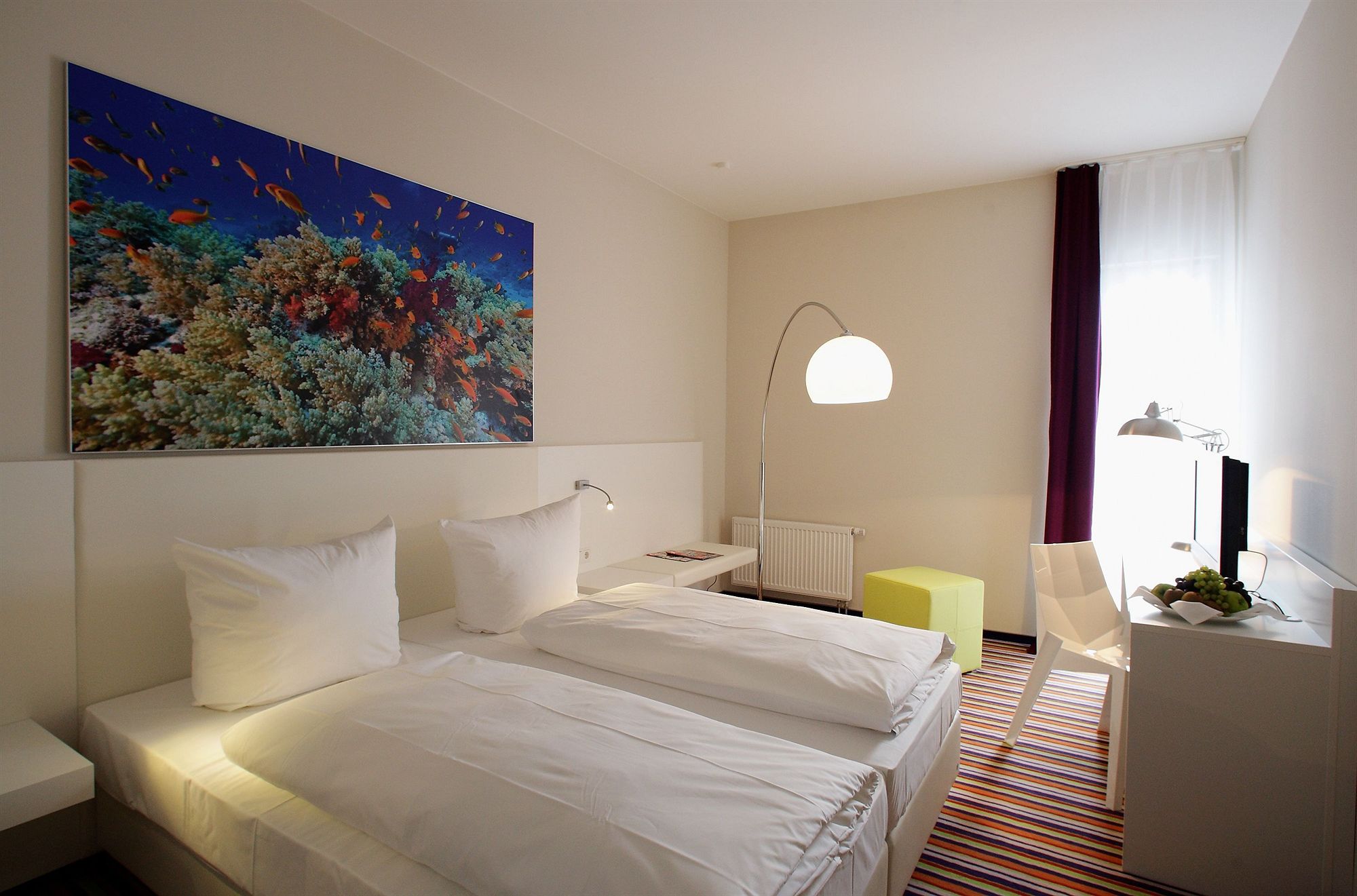 Фото отеля 2