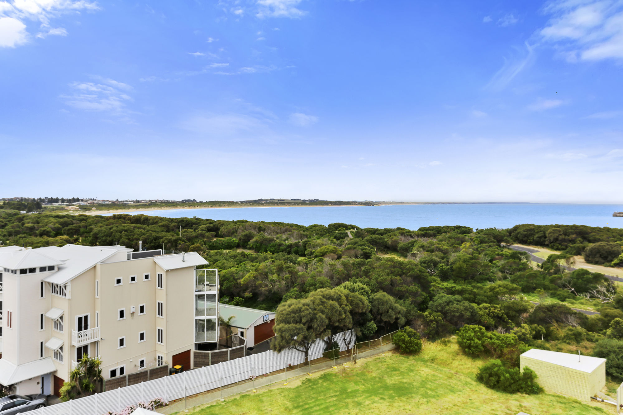 Фото Deep Blue Hotel & Hot Springs