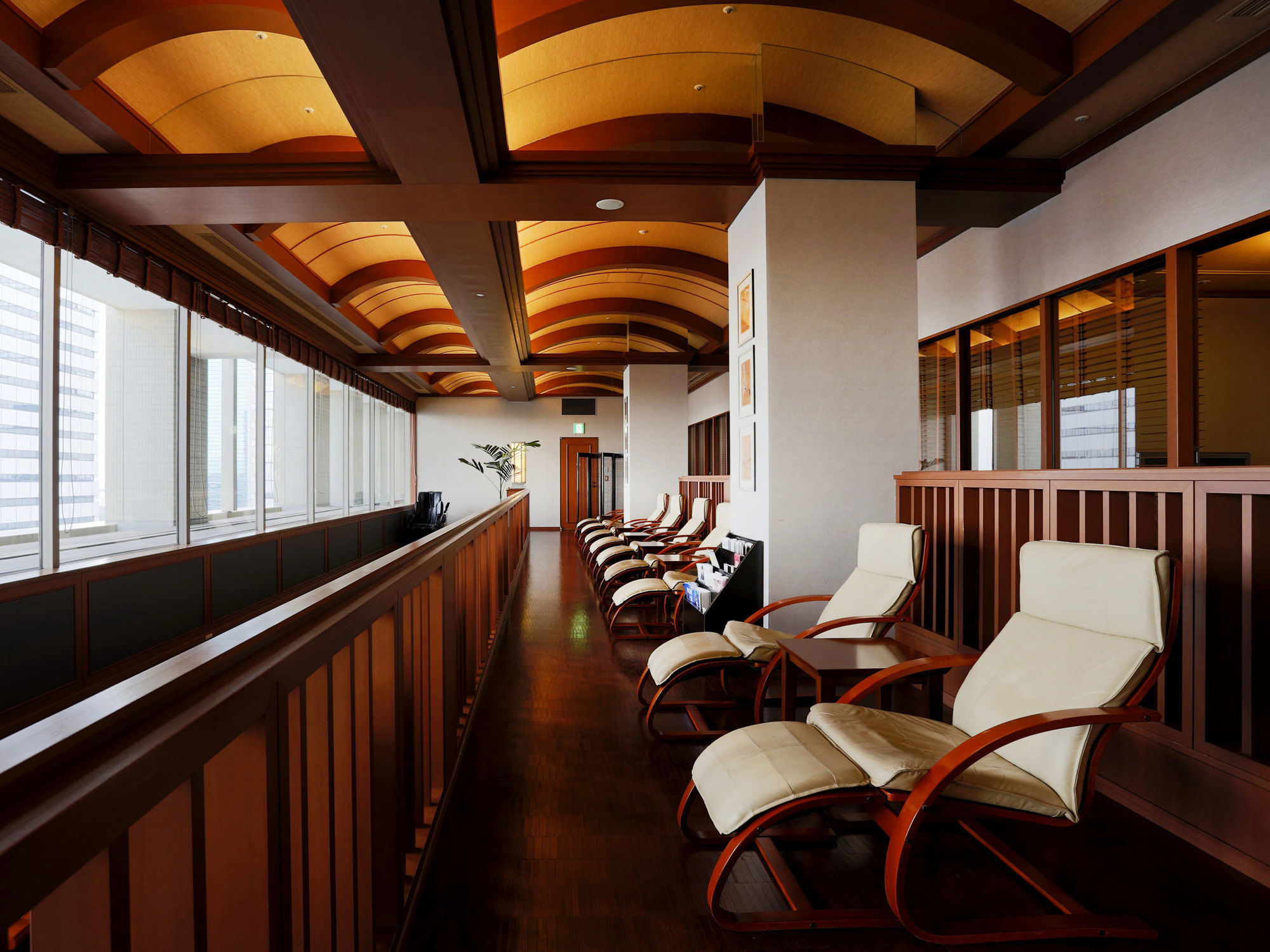 Фото Hotel Monterey La Soeur Osaka