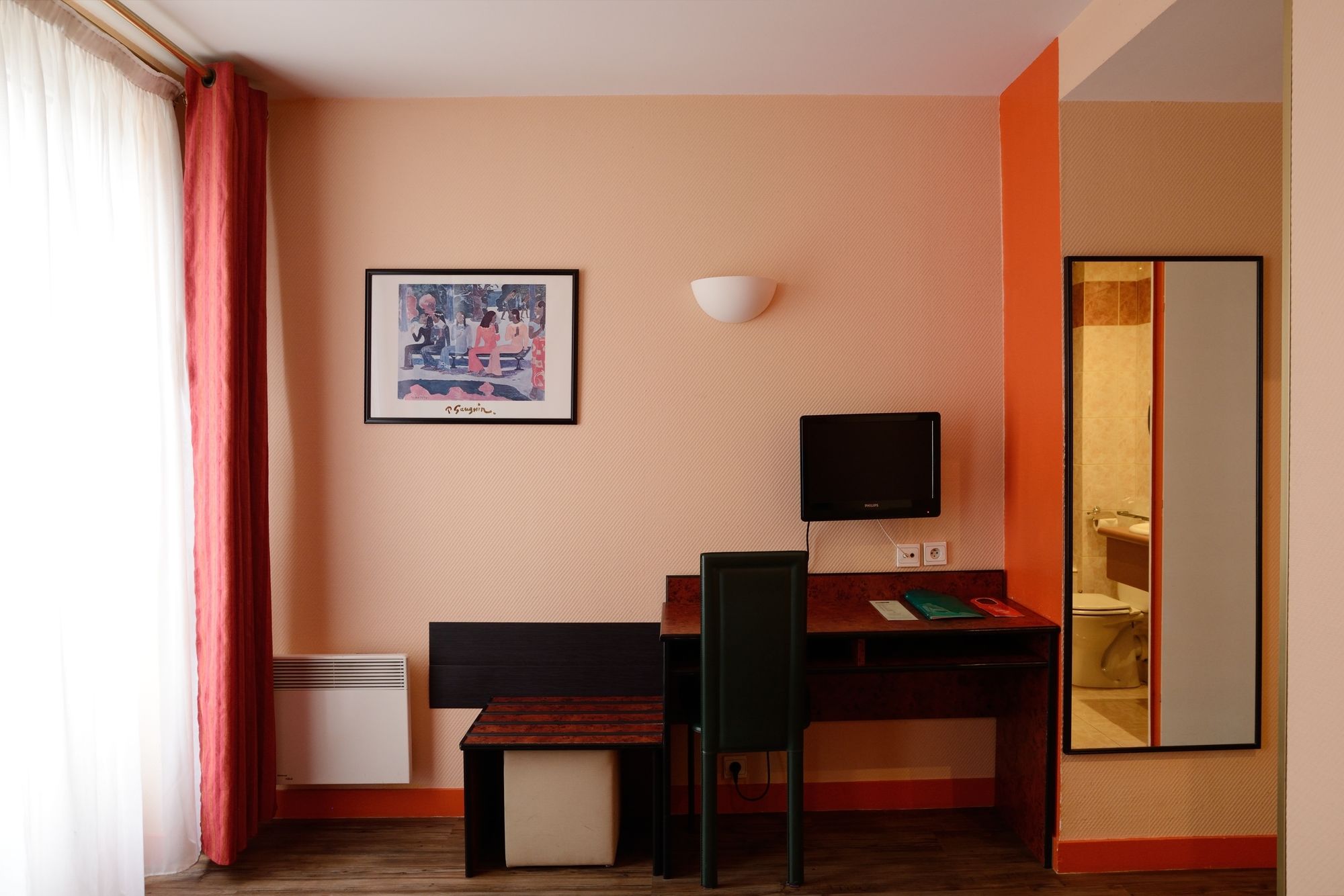 Фото Hôtel Pierre Nicole