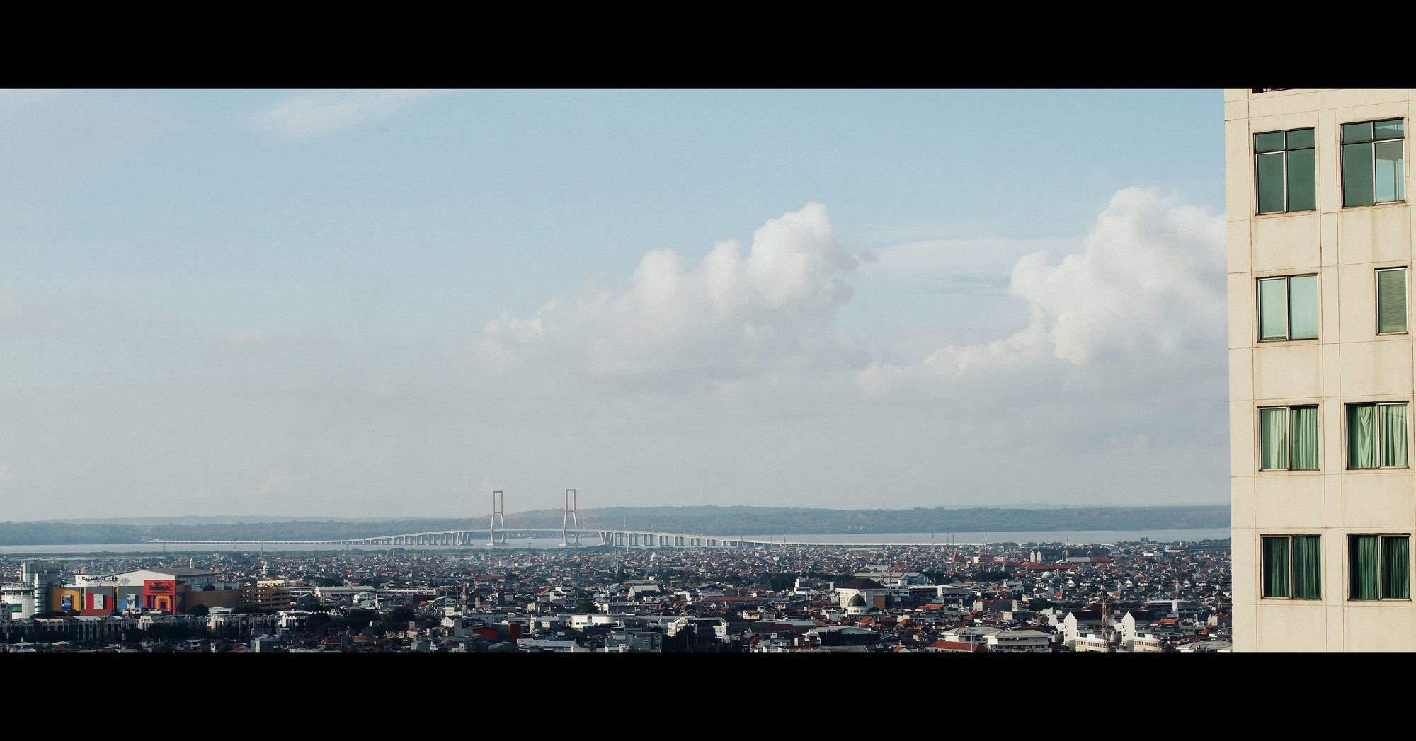 Фото Sheraton Surabaya Hotel and Towers