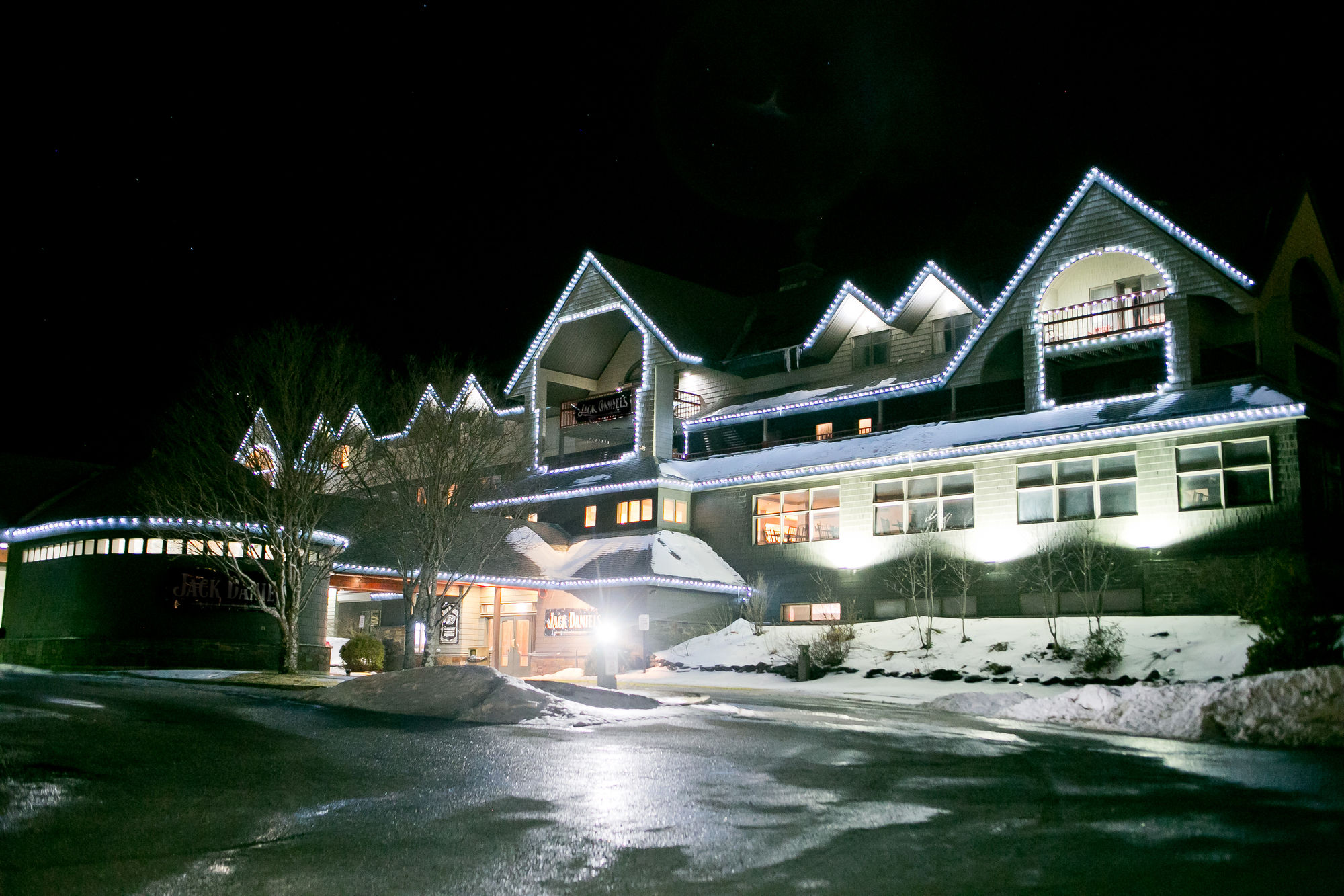 Фото Killington Mountain Lodge, Tapestry Collection by Hilton