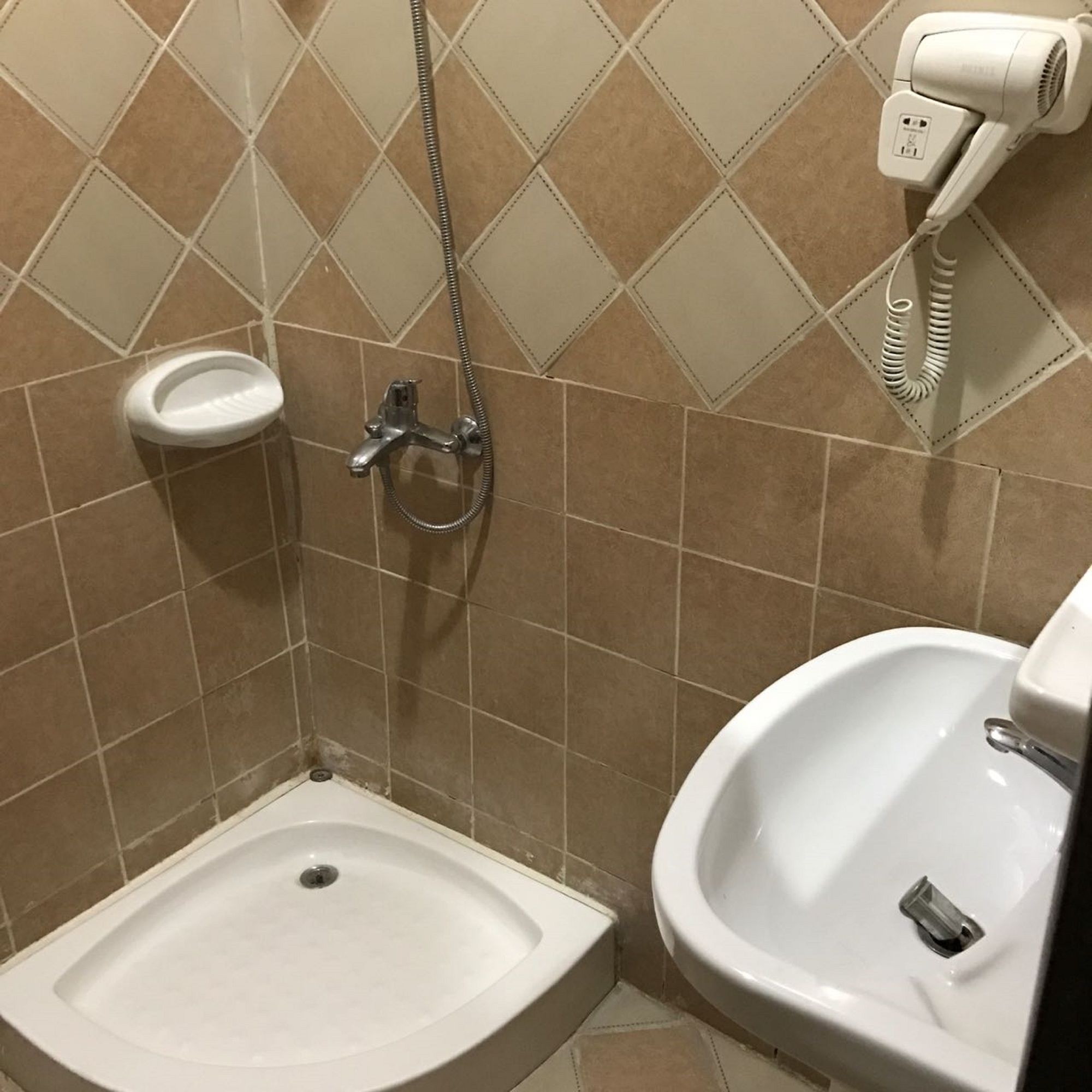 Фото Al Tawfiq Plaza