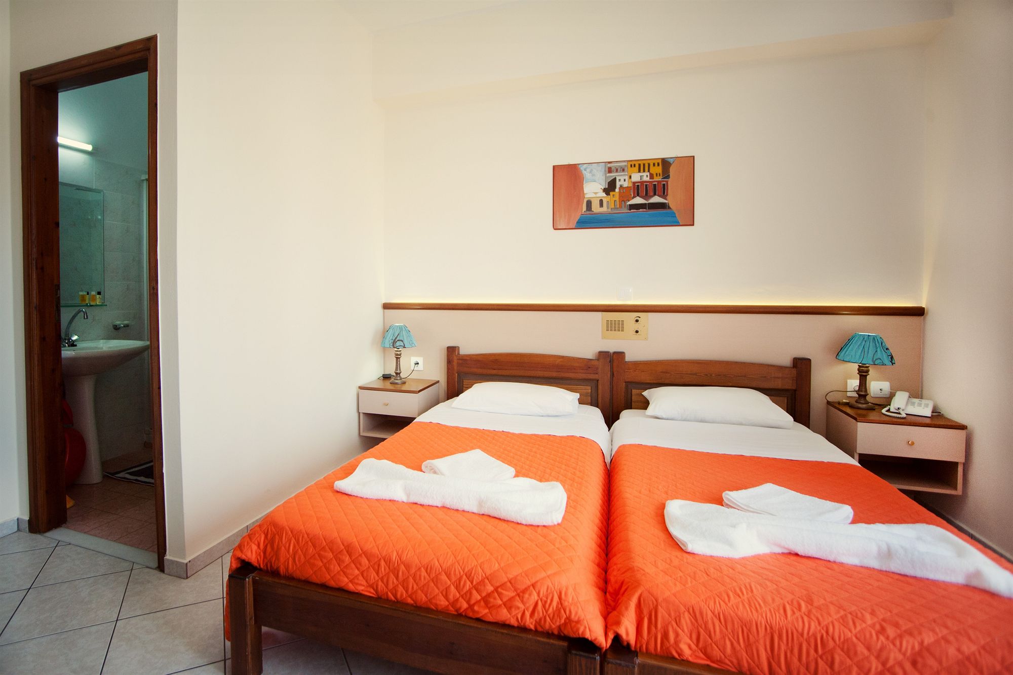 Фото Niriides Hotel