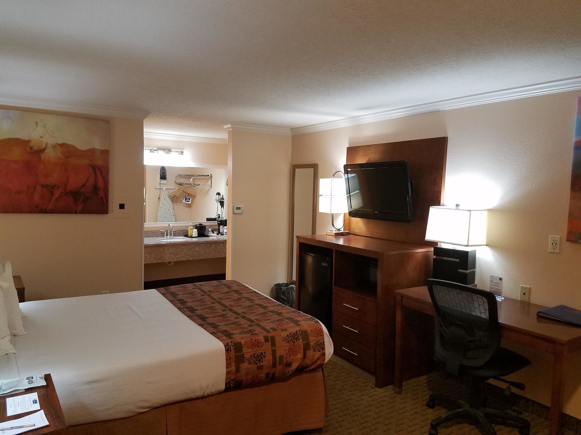 Фото Best Western Skyline Motor Lodge