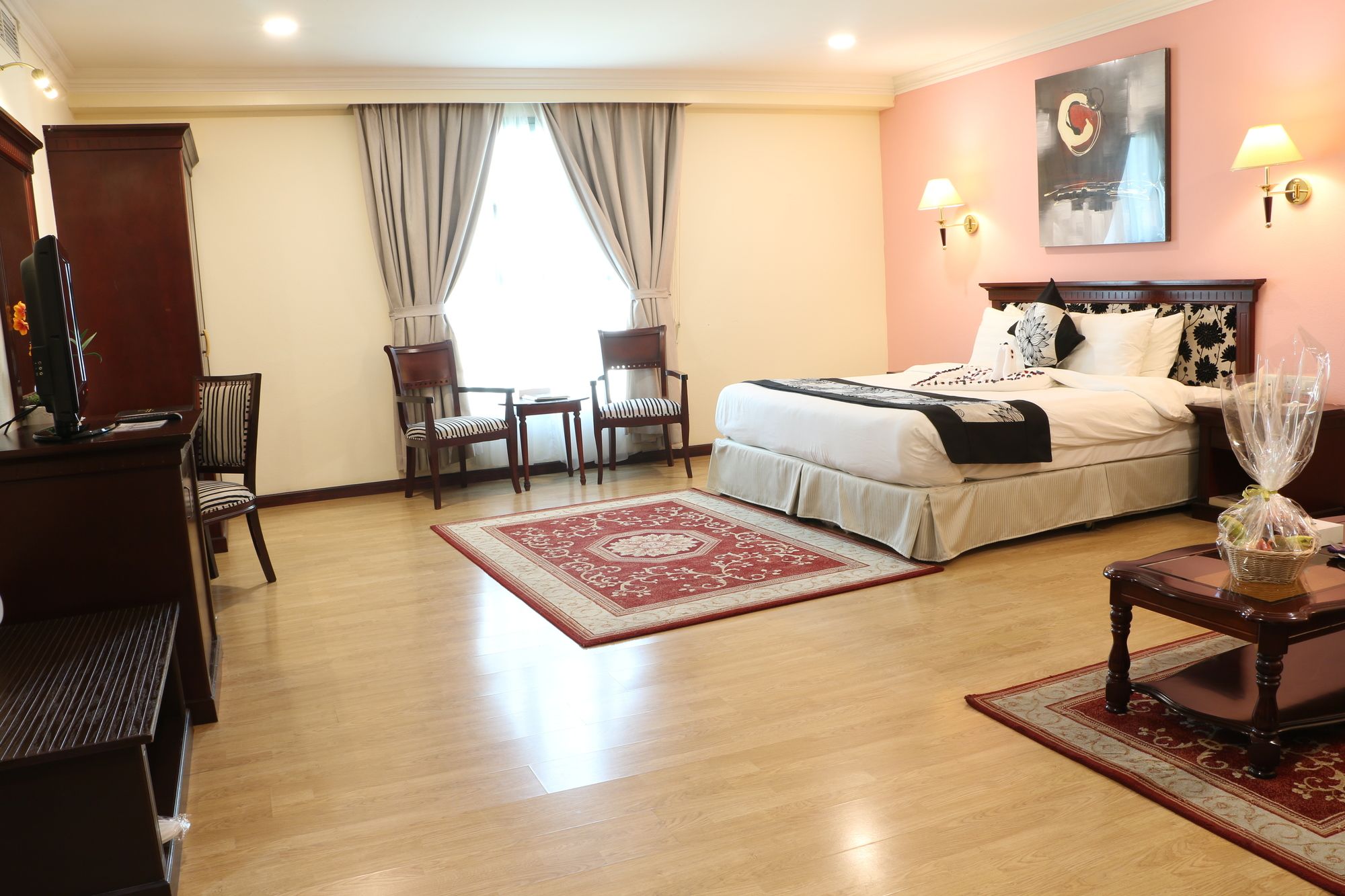 Фото Pars International Hotel