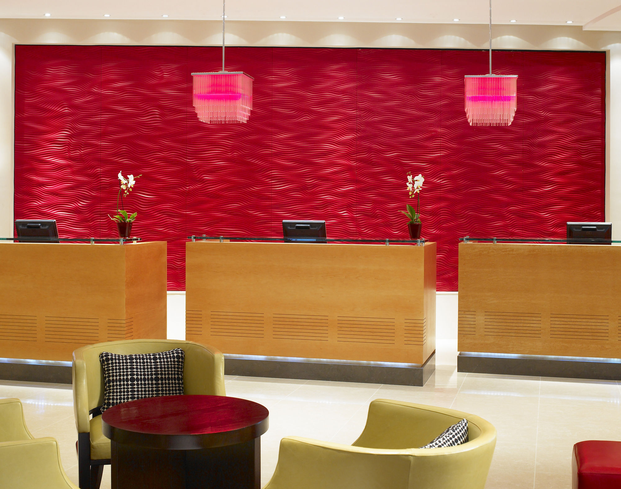 Фото Radisson RED London Twickenham