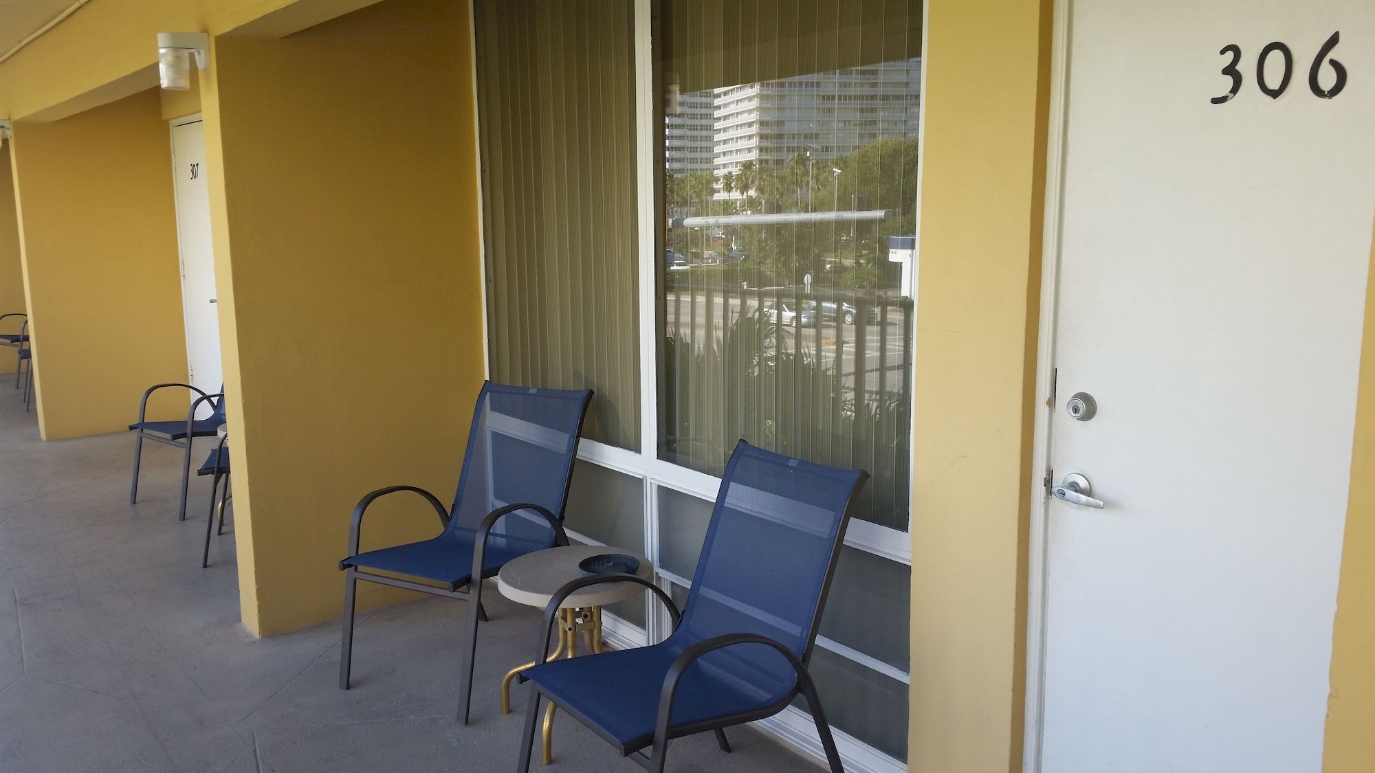 Фото Ocean Mile Hotel