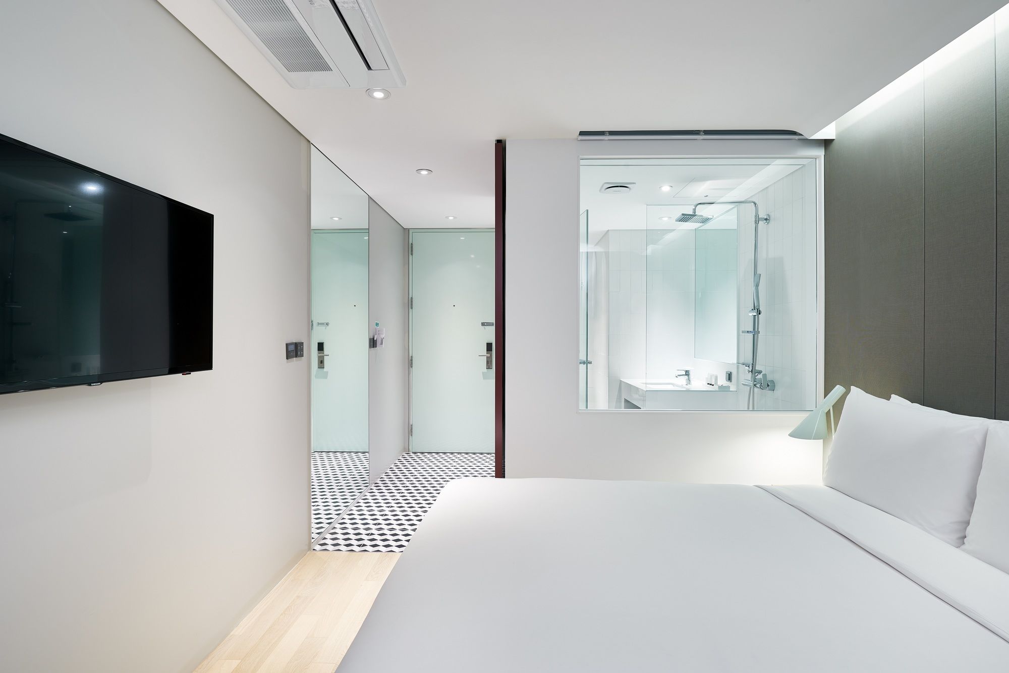 Фото Hotel Peyto Samseong