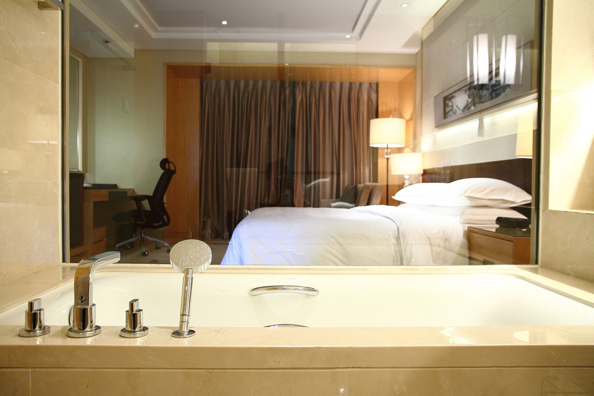 Фото Sheraton Wuxi Binhu Hotel