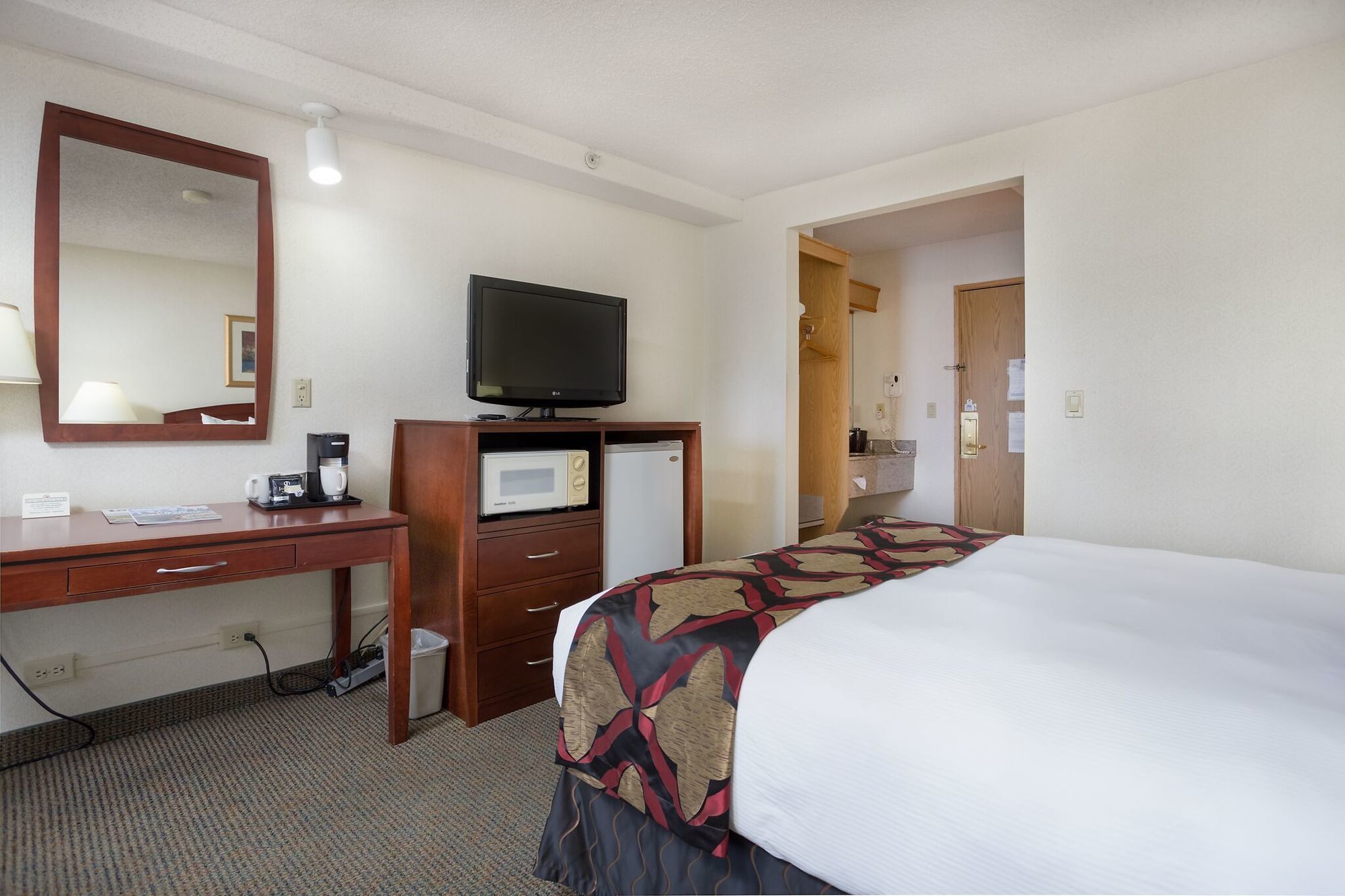 Фото Hotel Thea Tacoma, Ascend Hotel Collection