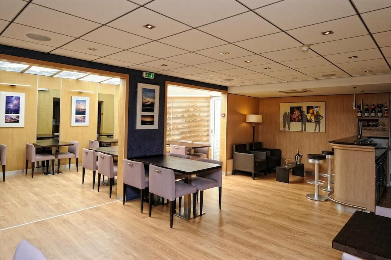 Фото Hôtel Mercure Ajaccio