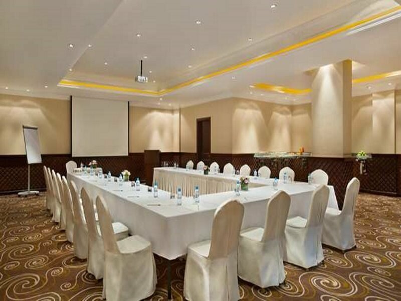 Фото DoubleTree by Hilton Dhahran