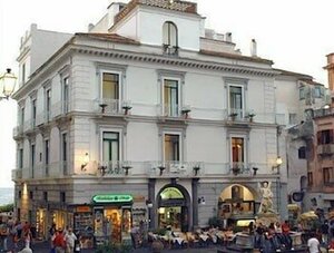 отель Hotel Fontana