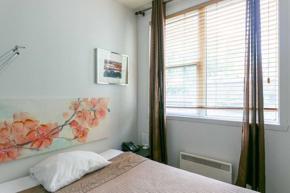 Фото Auberge & Hôtel Montréal Espace Confort