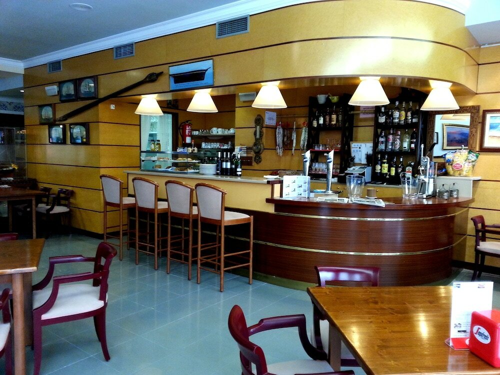 Фото Hostal Vila del Mar