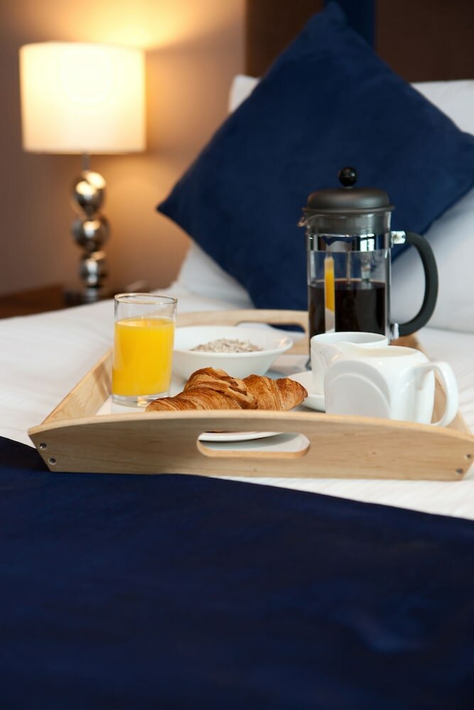 Фото The Spires Serviced Apartments Glasgow