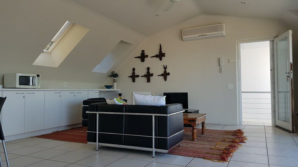 Фото Bluegum Hill Guesthouse & Apartments