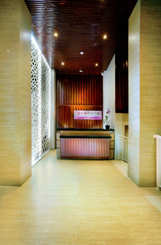 Фото Favehotel Kuta Square