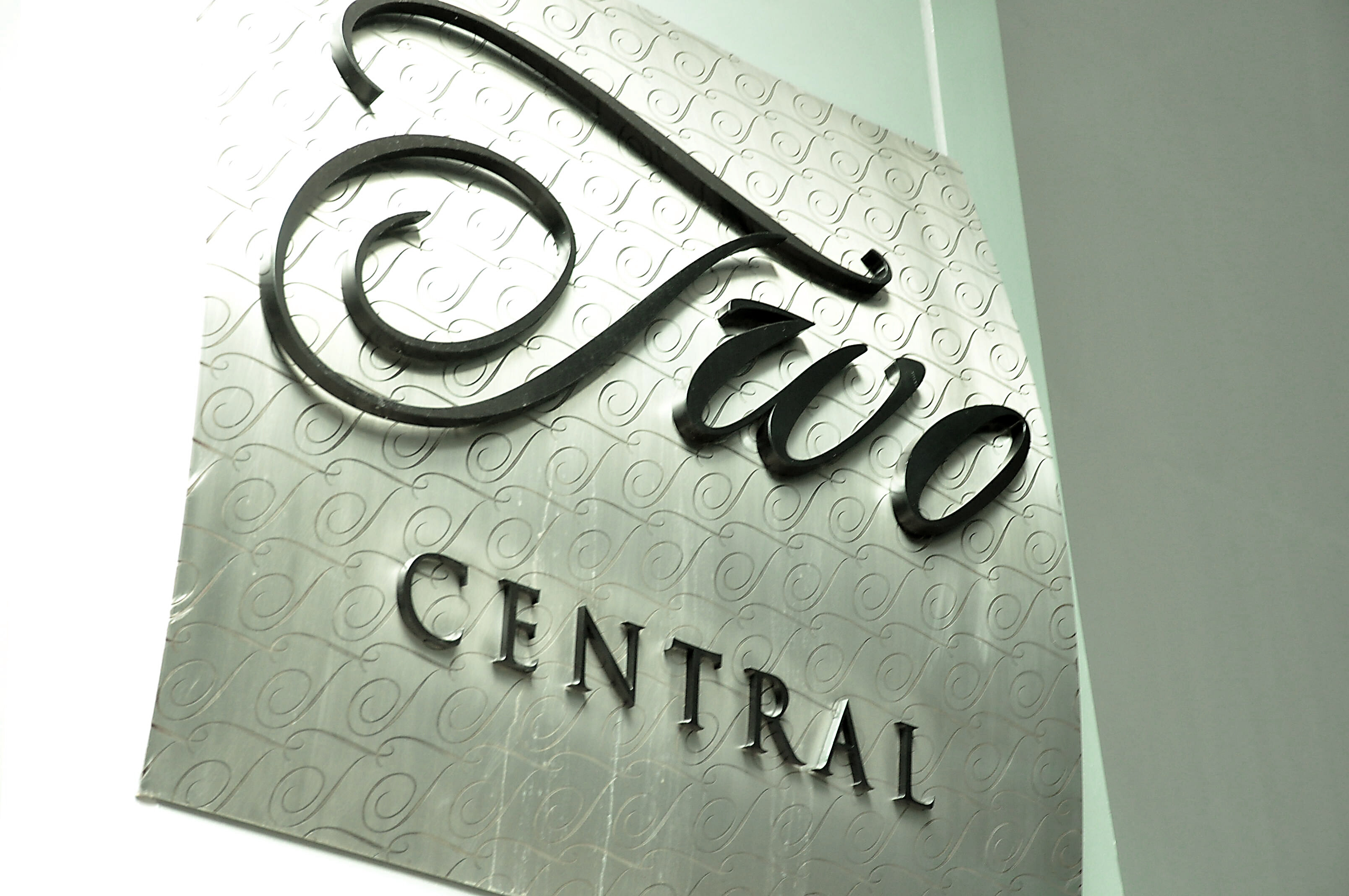 Фото CSuites at Two Central Residences