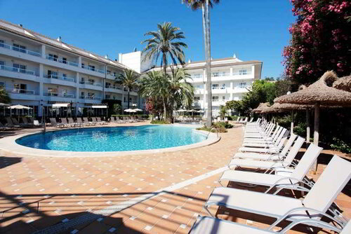 Гостиница Grupotel Alcudia Suite в Пладжа-де-Муро