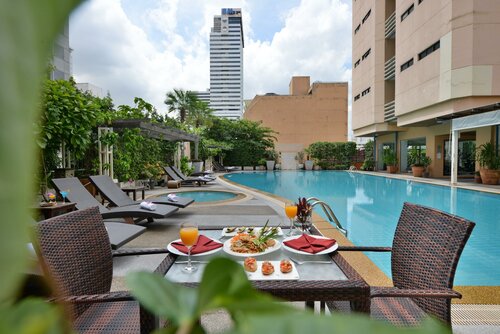 Гостиница Abloom Exclusive Serviced Apartments в Бангкоке