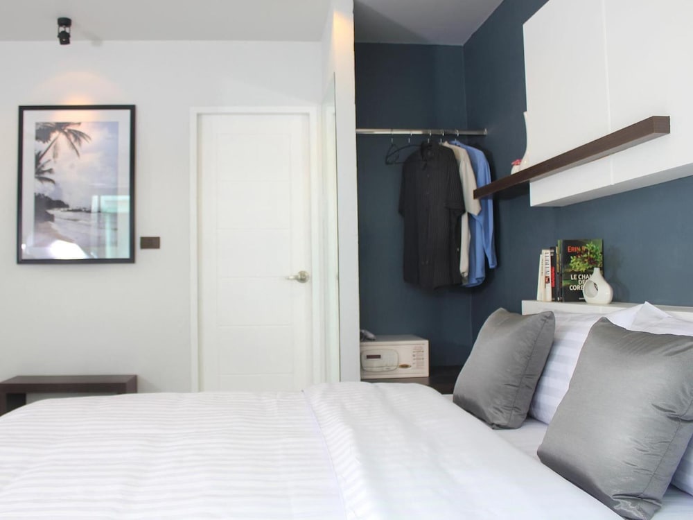 Фото The Artist House