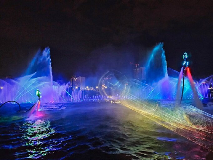 Фото МОИАпарт на улице Коммуны 86