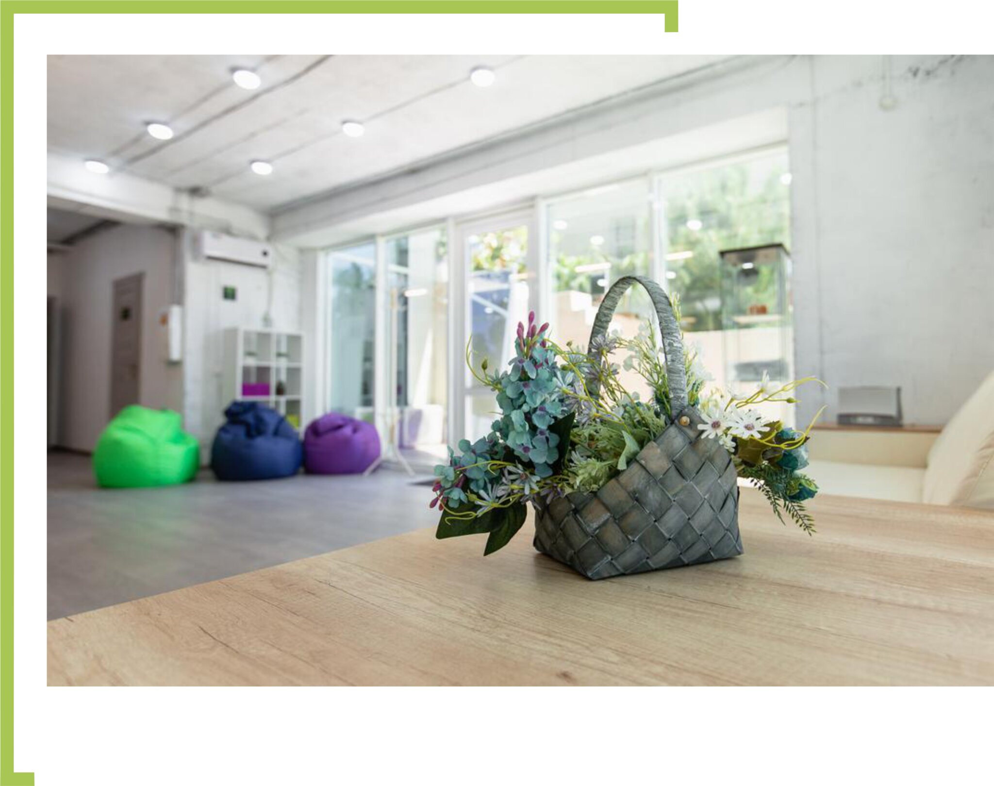 Фото Молодой