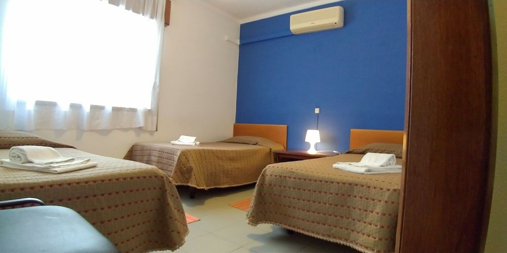 Фото E-Nove Lounge Hostel Caffe