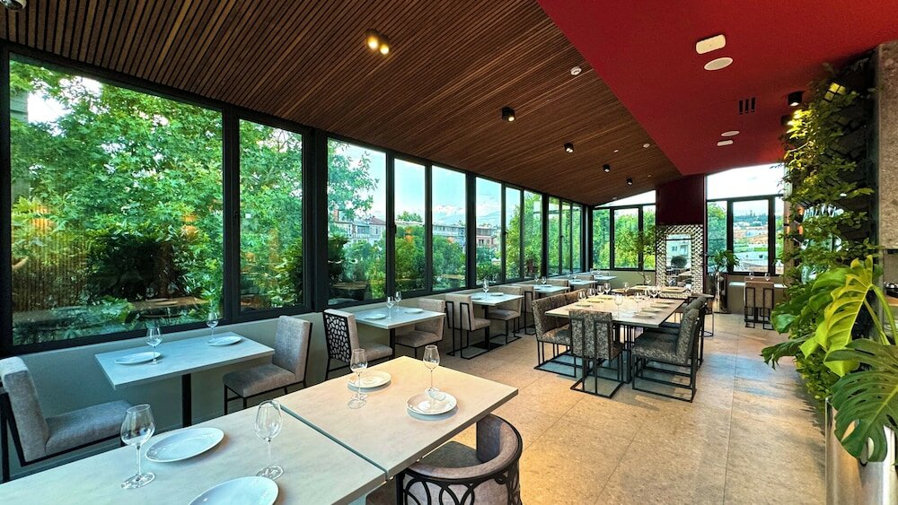 Фото Tbilisi Edition Luxury